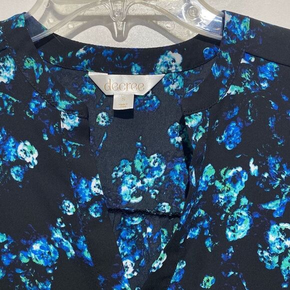 Decree Women's Navy Blue Floral V-Neck 3/4 Tab Sleeve Blouse Top Size Small - Picture 5 of 8